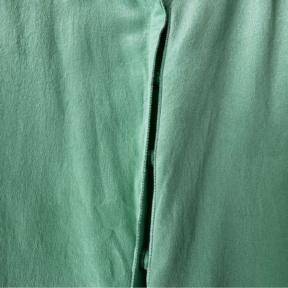 Banana Republic 100% silk green sleeveless snap front button tank blouse Sz 10 - Picture 8 of 9